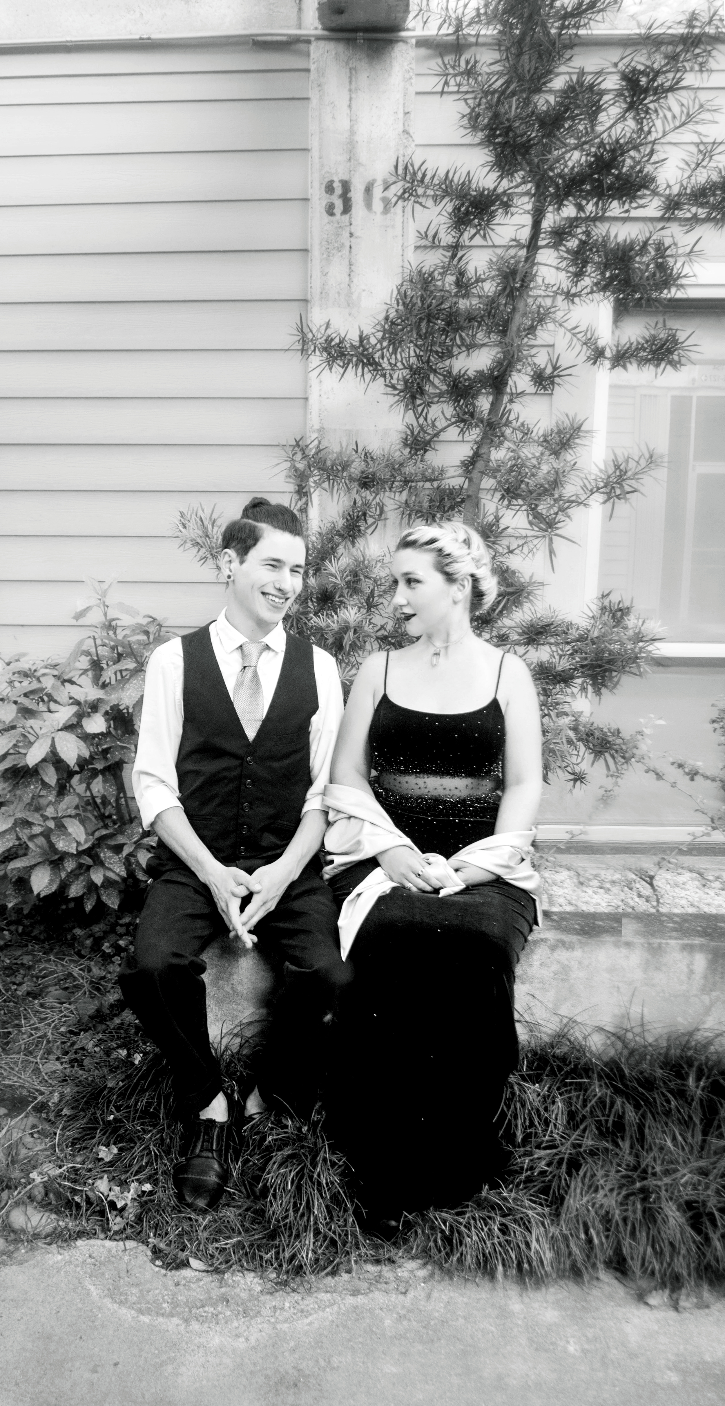 Karen Kelly Studios -Prom2016 - Skylar and Emily10.jpg