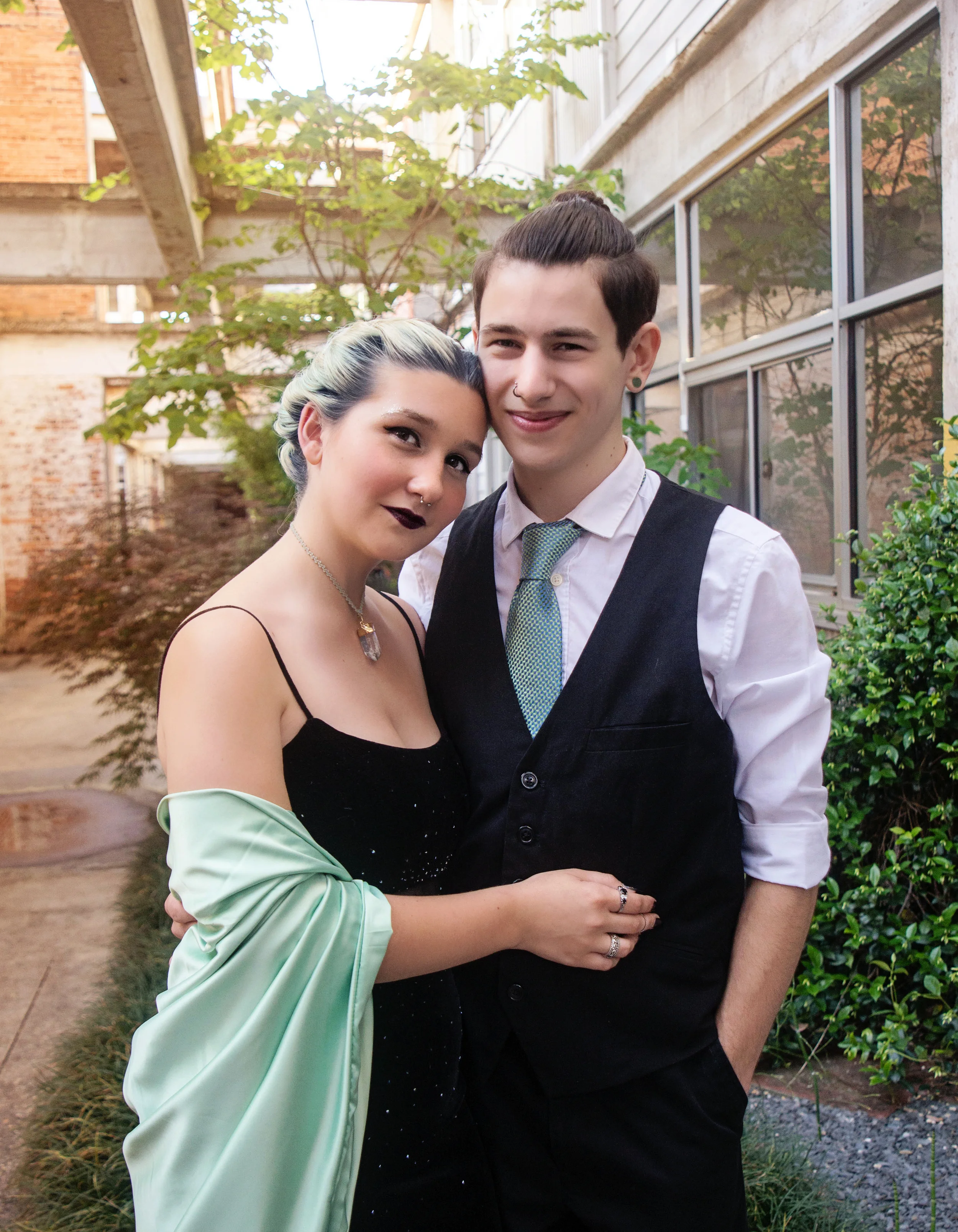 Karen Kelly Studios -Prom2016 - Skylar and Emily11.jpg