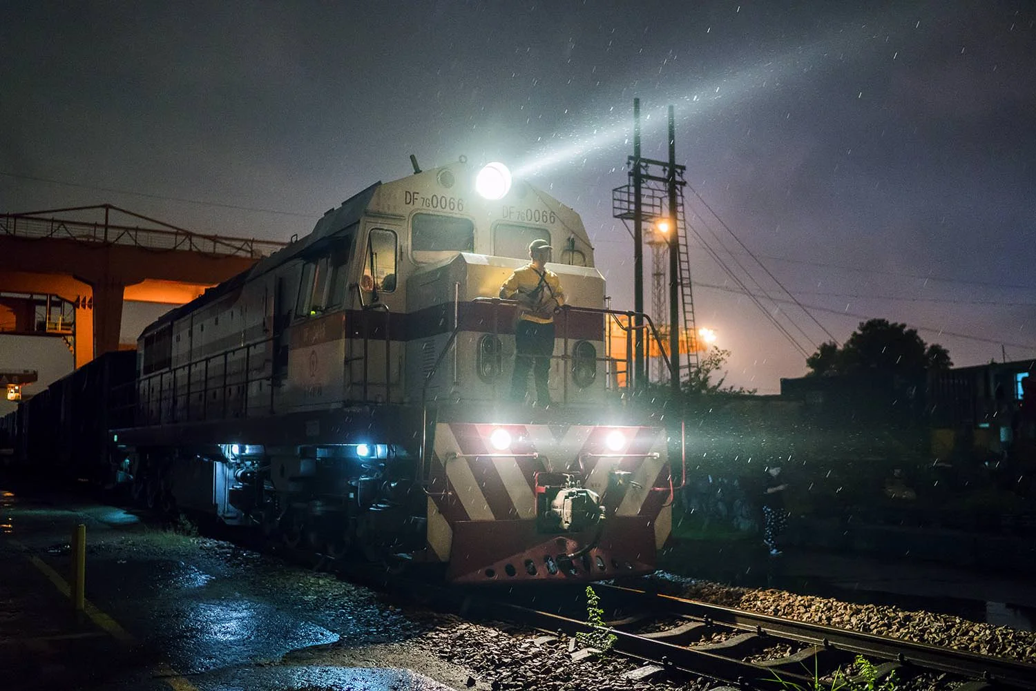 35-China-corporate-industrial-photographer-train-shipping-logistics.jpg