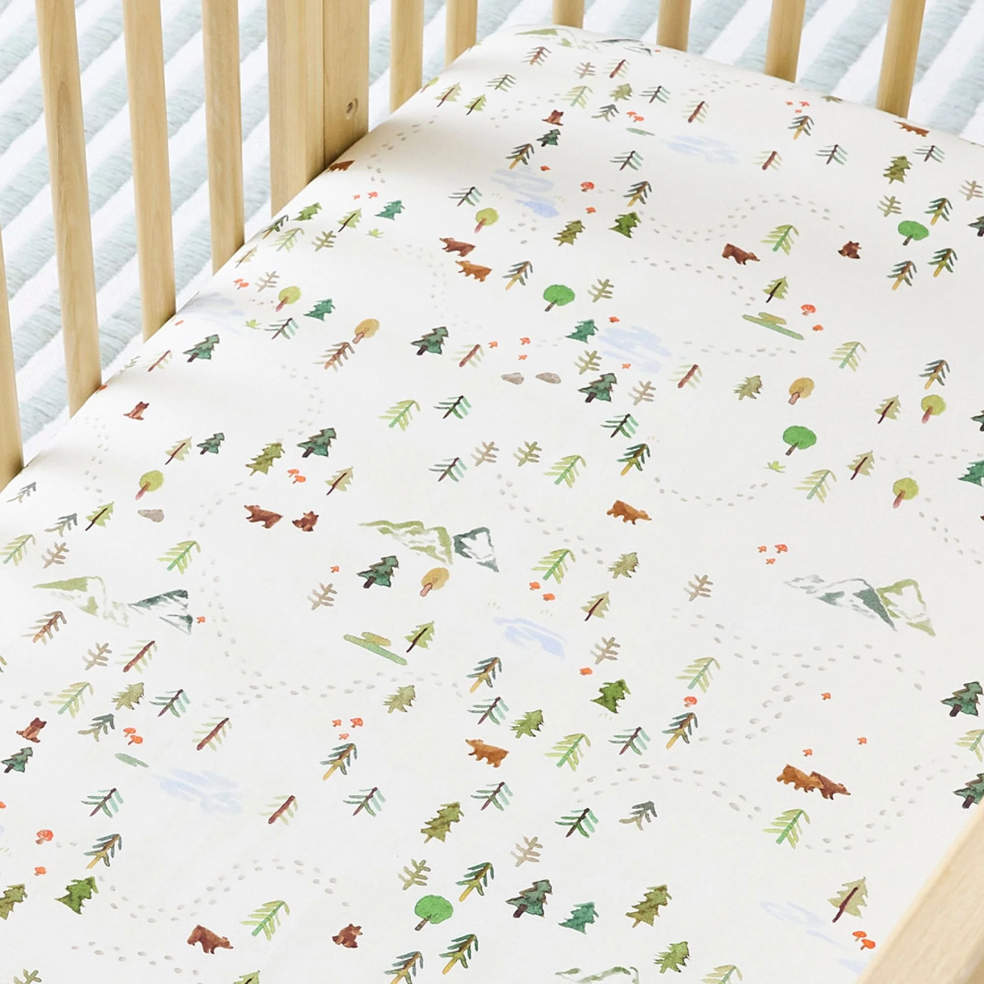 forest-day-crib-sheet-xl2.jpg