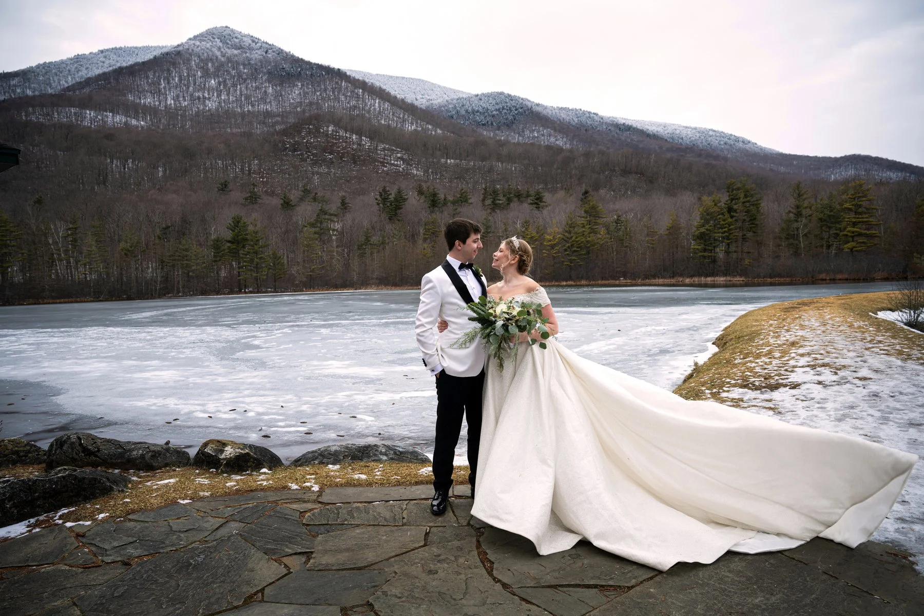 Collette &amp; Spencer's Equinox Resort Winter Wedding