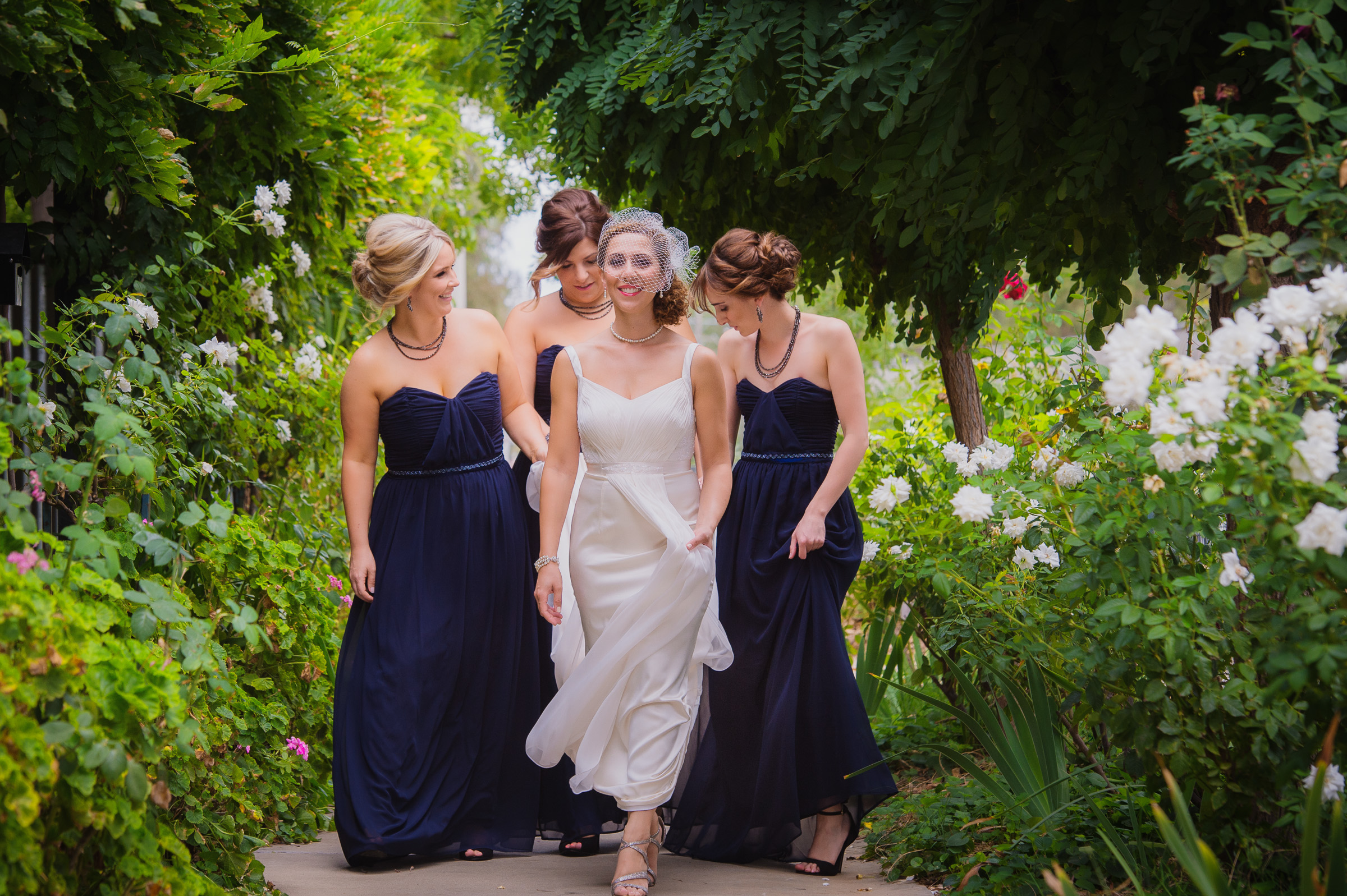 Bridesmaids before wedding - Echuca Photography