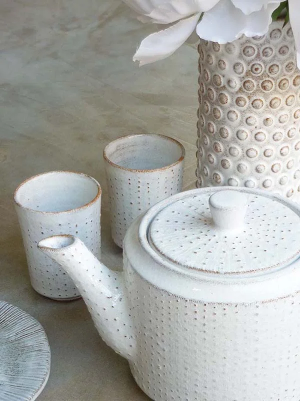 Teapot and cups- coral collection