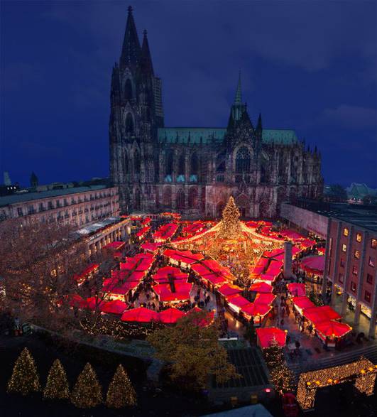 Cologne Cathedral Christmas Market via www.koelnerweihnachtsmarkt.com