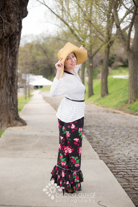 Greenstyle Willow Wide-Leg Ruffle Pants in Girl Charlee Knit | Schwin Day Tripper Top in JoAnns Fashion Knit | Esbe Designs & Stella & Dot Jewelry
