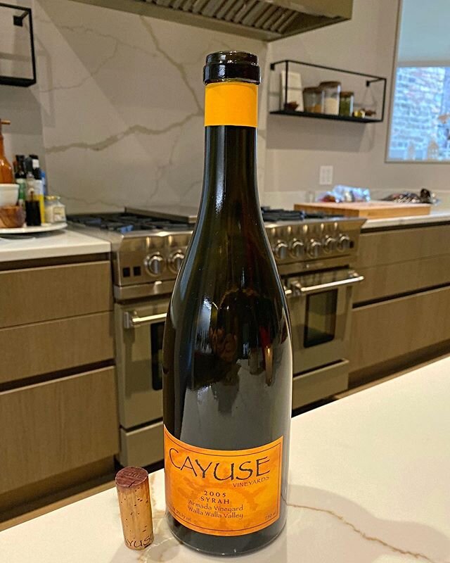 2005 Cayuse Vineyards &lsquo;Armada&rsquo; Syrah Walla Walla WA
⠀⠀⠀ ⠀⠀ ⠀⠀⠀ ⠀
👀 what I found resting in the cellar&hellip;I personally think that Walla Walla is to the USA what the Northern Rhone is to France. The region&rsquo;s variety of well-drain