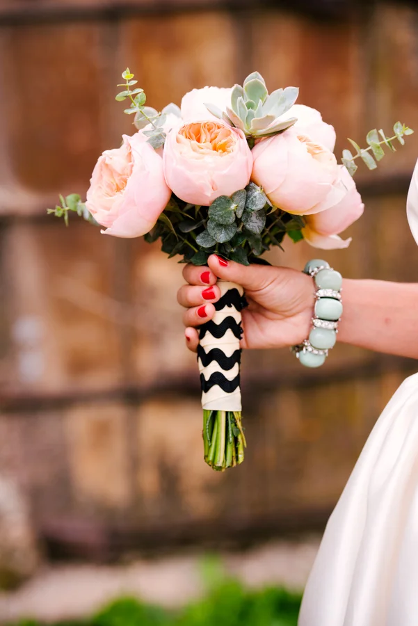  Lori Kennedy Photography nailed it, mod loves chevron...and so do we! 