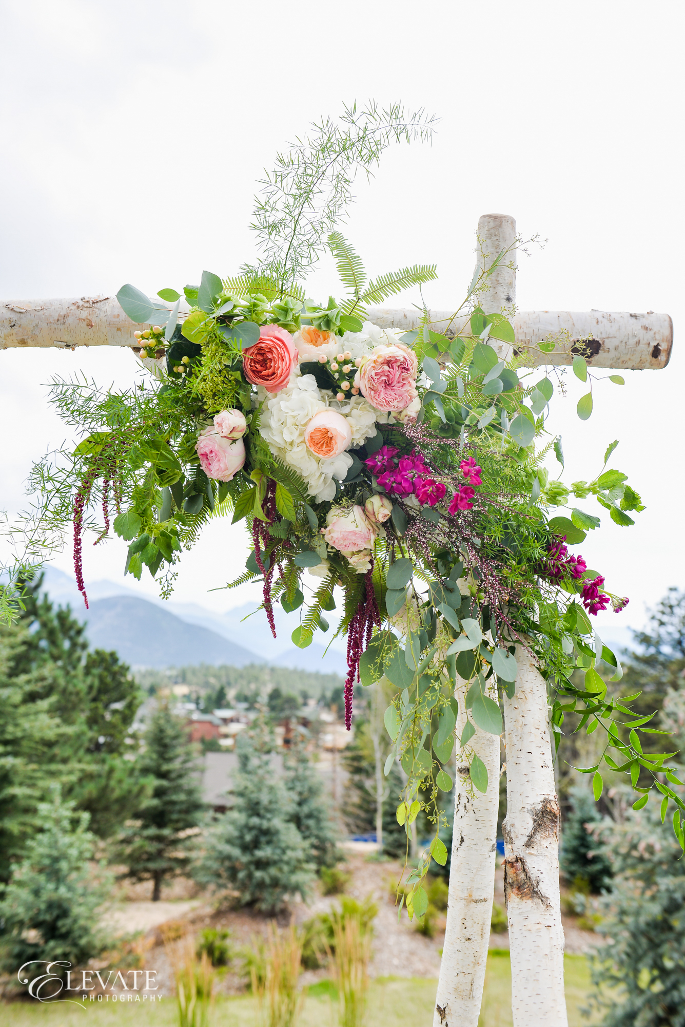 Ceremony Flowers, Decor + More — Lace and Lilies