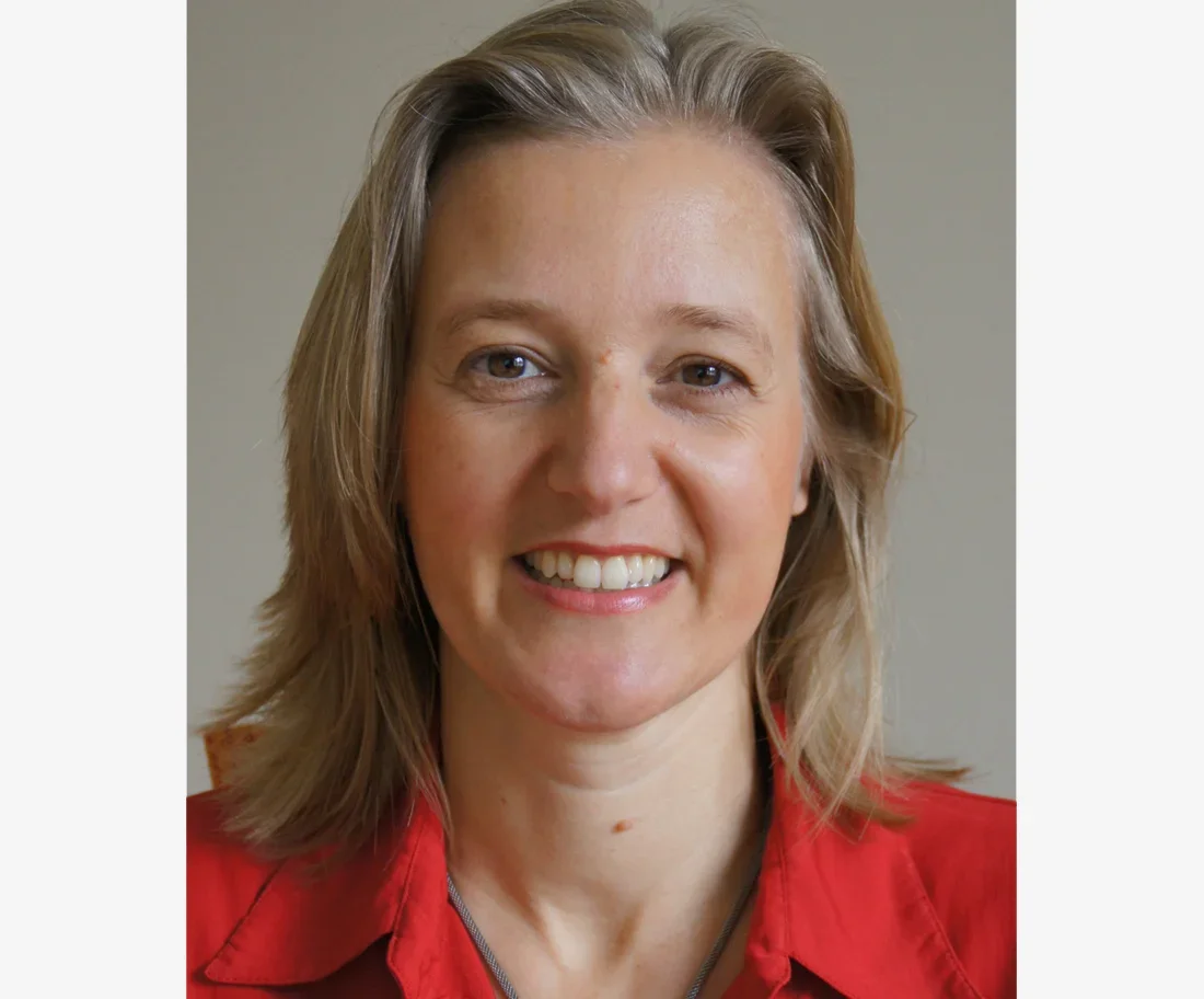 Julia Nitzsche Expertin für ganzheitlichen Kinderwunsch Behandlung mit Homöopathie, Akupunktur, Traumatherapie, Ernährung uvm.