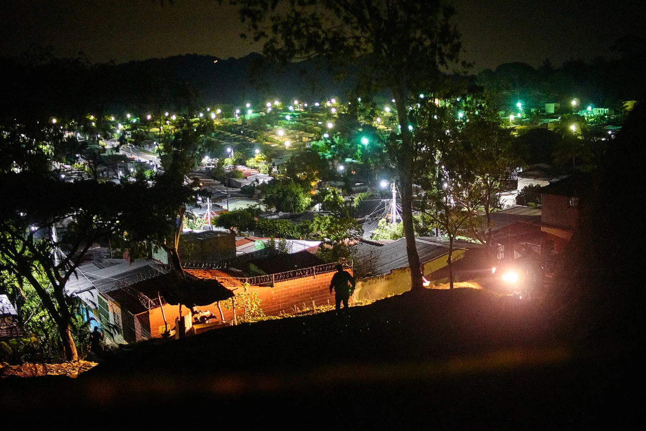 YO CAMBIO: VIOLENCE AND REHABILITATION IN EL SALVADOR