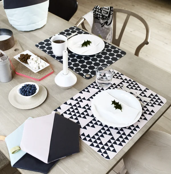 oyoy-DinnerTable.jpg