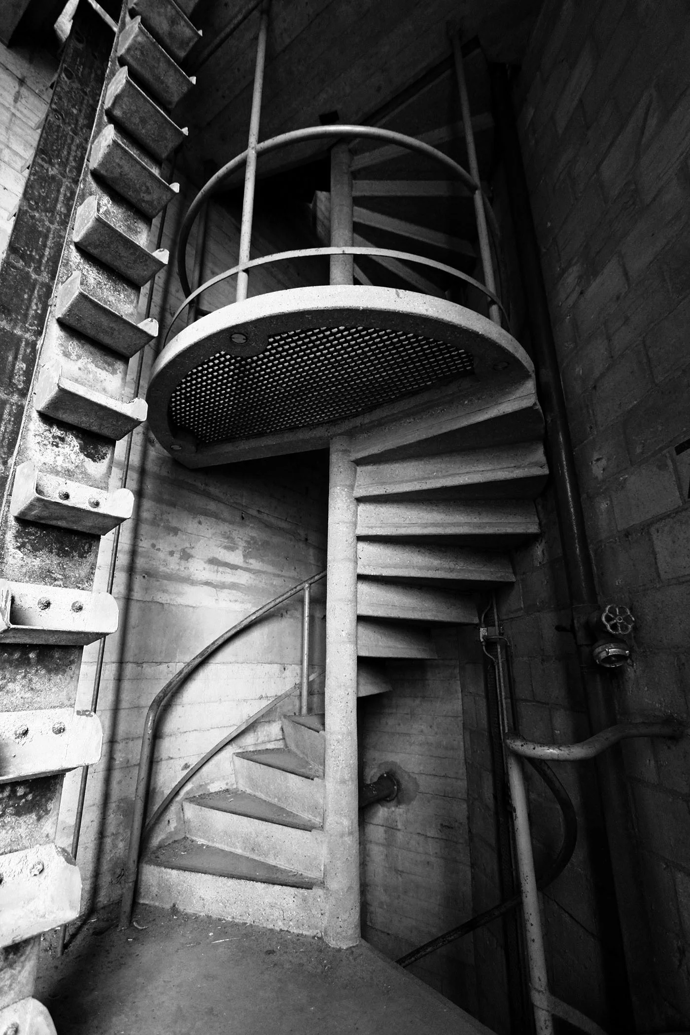 bart-knegt-ghost-factory-03.jpg