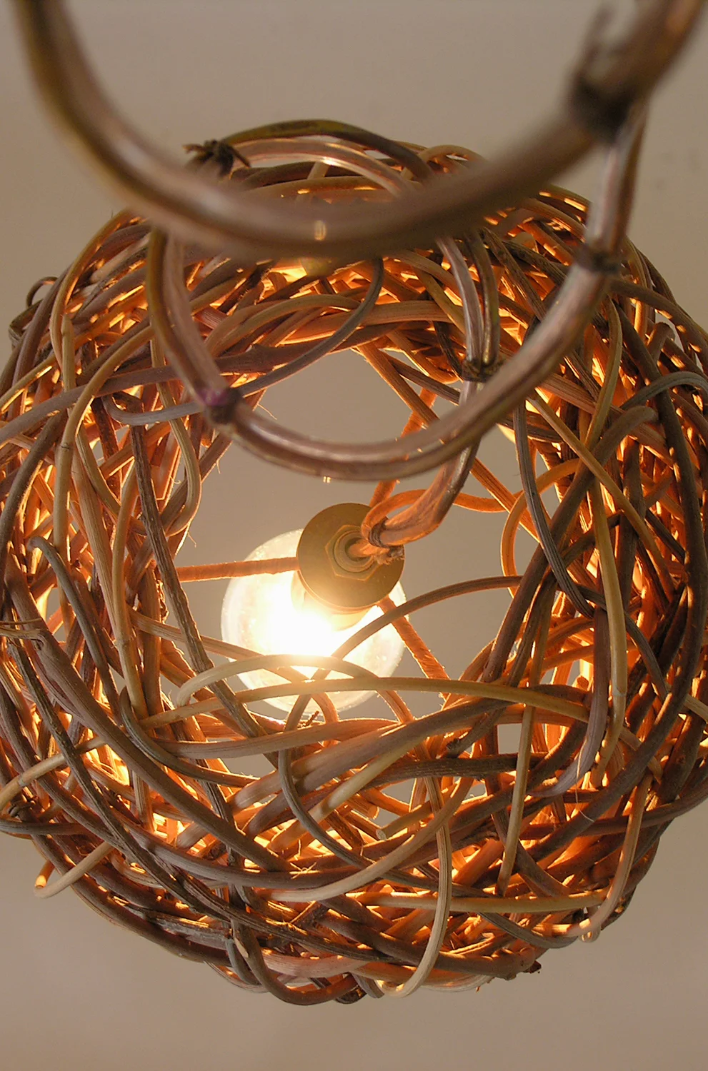 Straight Bell Twinkle Pendant - Detail