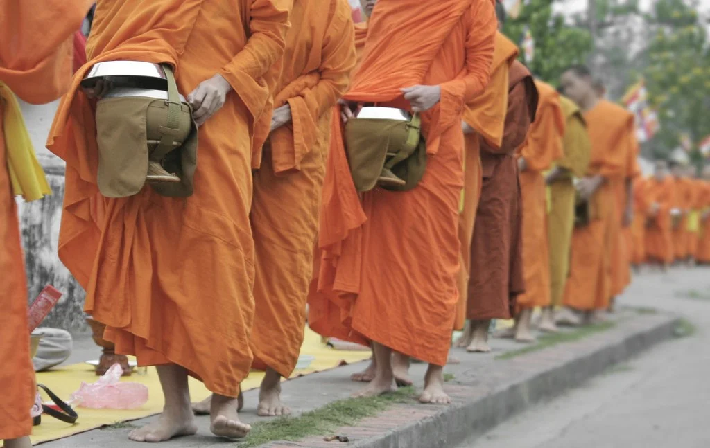 Monks-with-bowls-1024x647.jpg