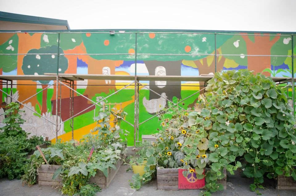 Mural 2.jpg
