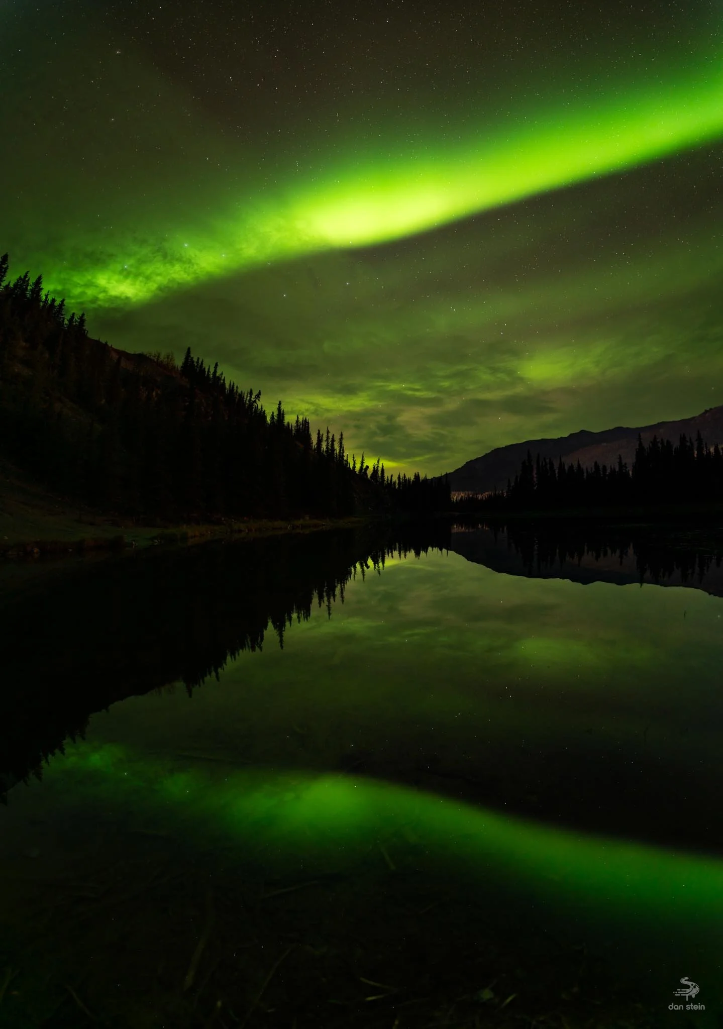 20mm Vertical Horseshoe Lake Panorama NoiseX.jpg