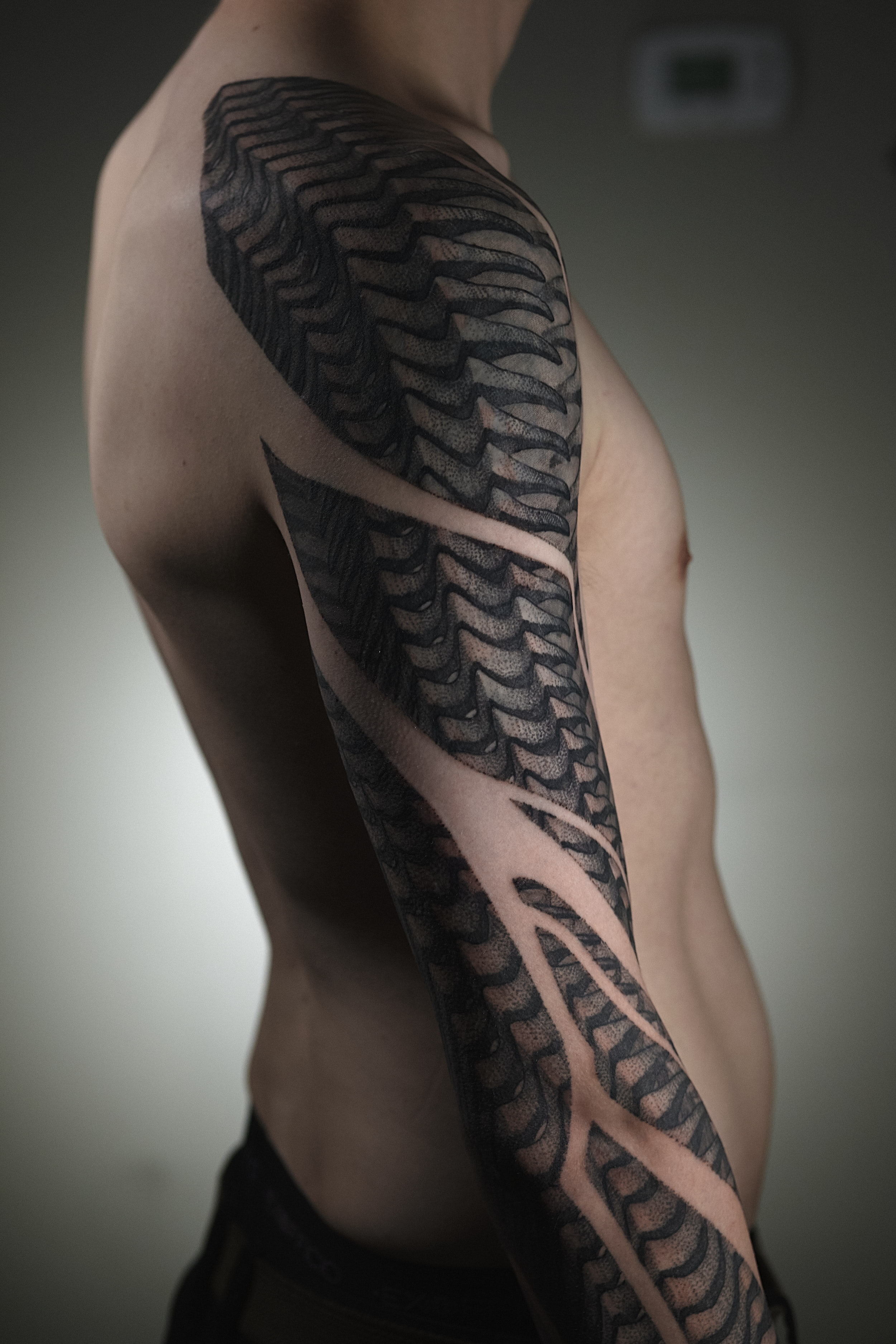 3AT1 Paarl on Twitter This 3D Arm Tattoo is Melting my Mind  httptcoZ7cb5KEFb9 httptcoQA0rQAks9v  Twitter