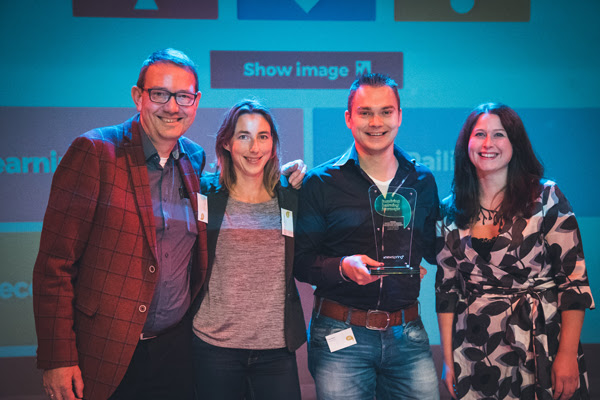 Samen met prijswinnaar Fire Learning en mede-tweede prijs winnaar RailInfra op de feestelijke foto!