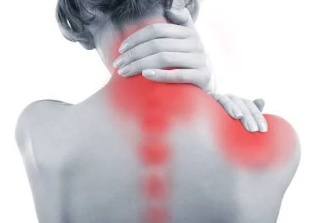 Dor de origem da coluna cervical e dor ao redor da escápula