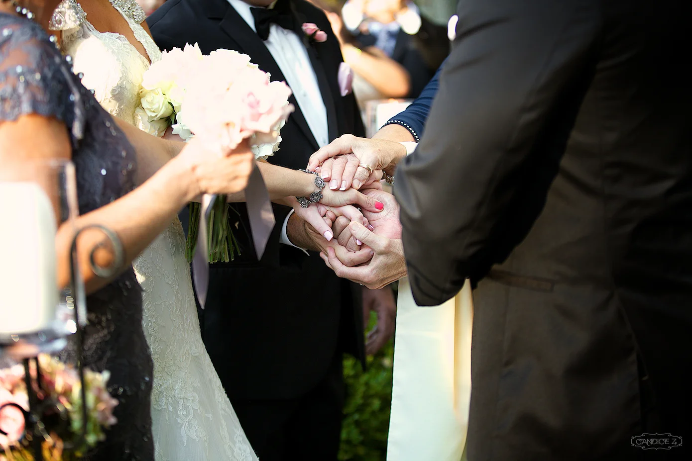 Lord_Thompson_Manor_New_England_Hands.jpg
