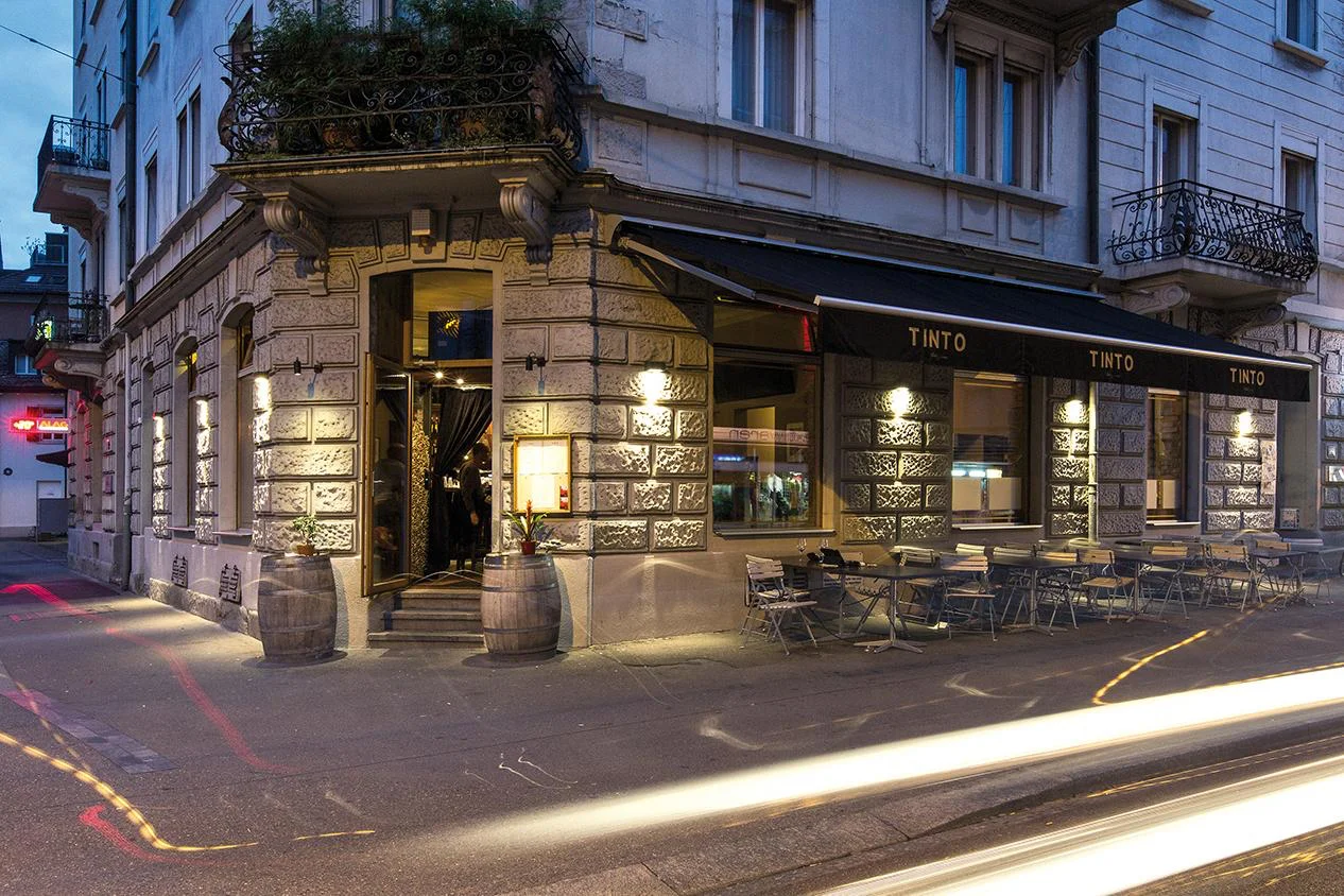 Restaurant Design Tinto Zürich Florian Studer Eingang.jpg