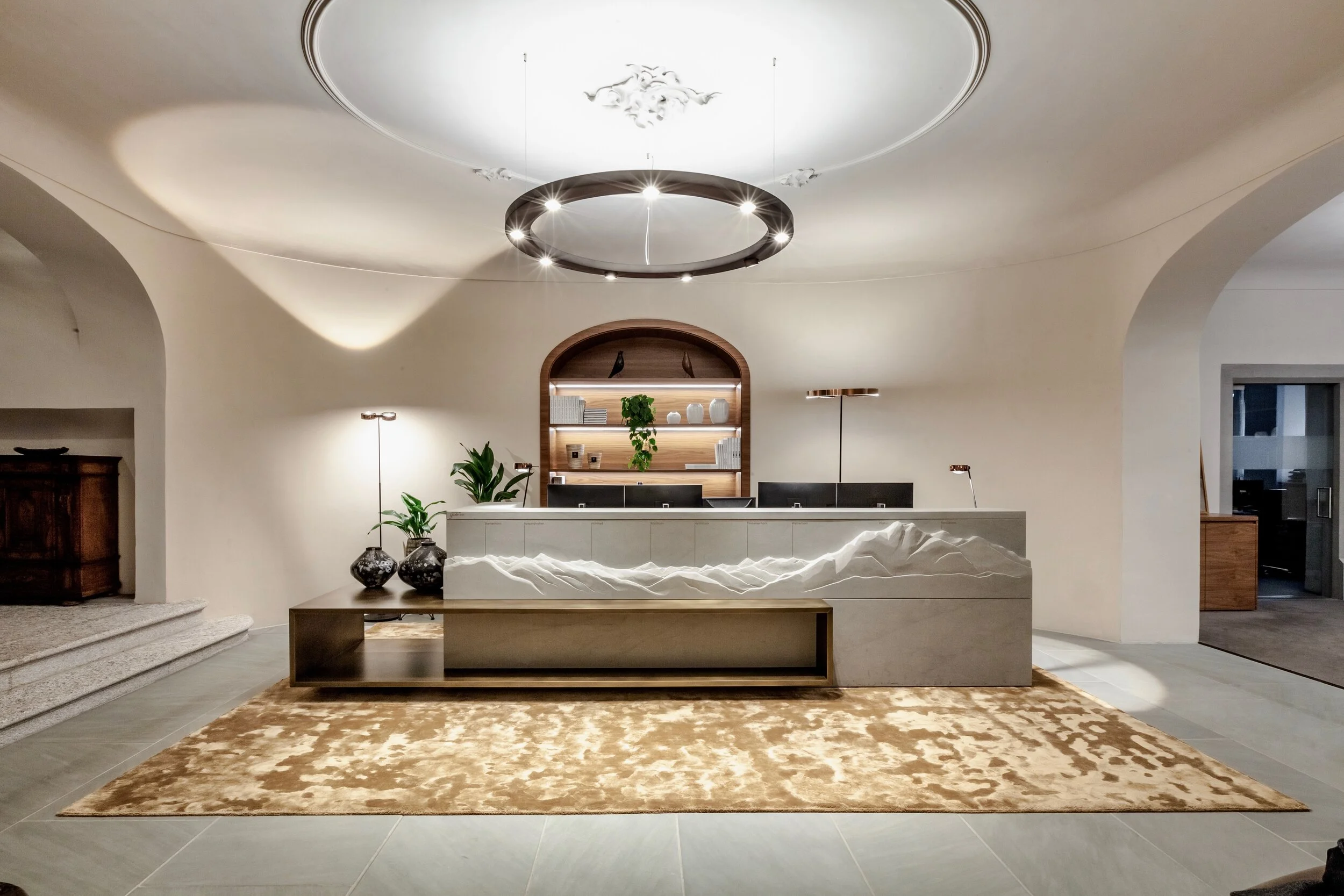 1_Privatbank Reichmuth & Co Studer Innenarchitekt Empfang.jpeg