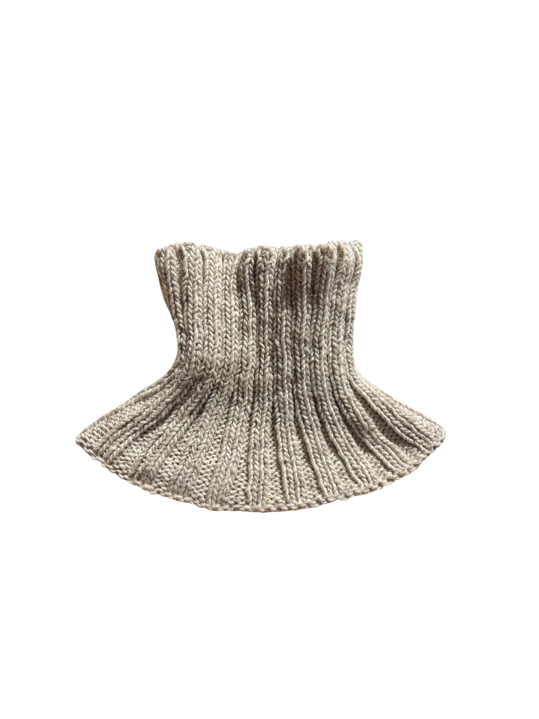 901_beige_1_CECILIASORENSEN_collar_ecomerinowool.png