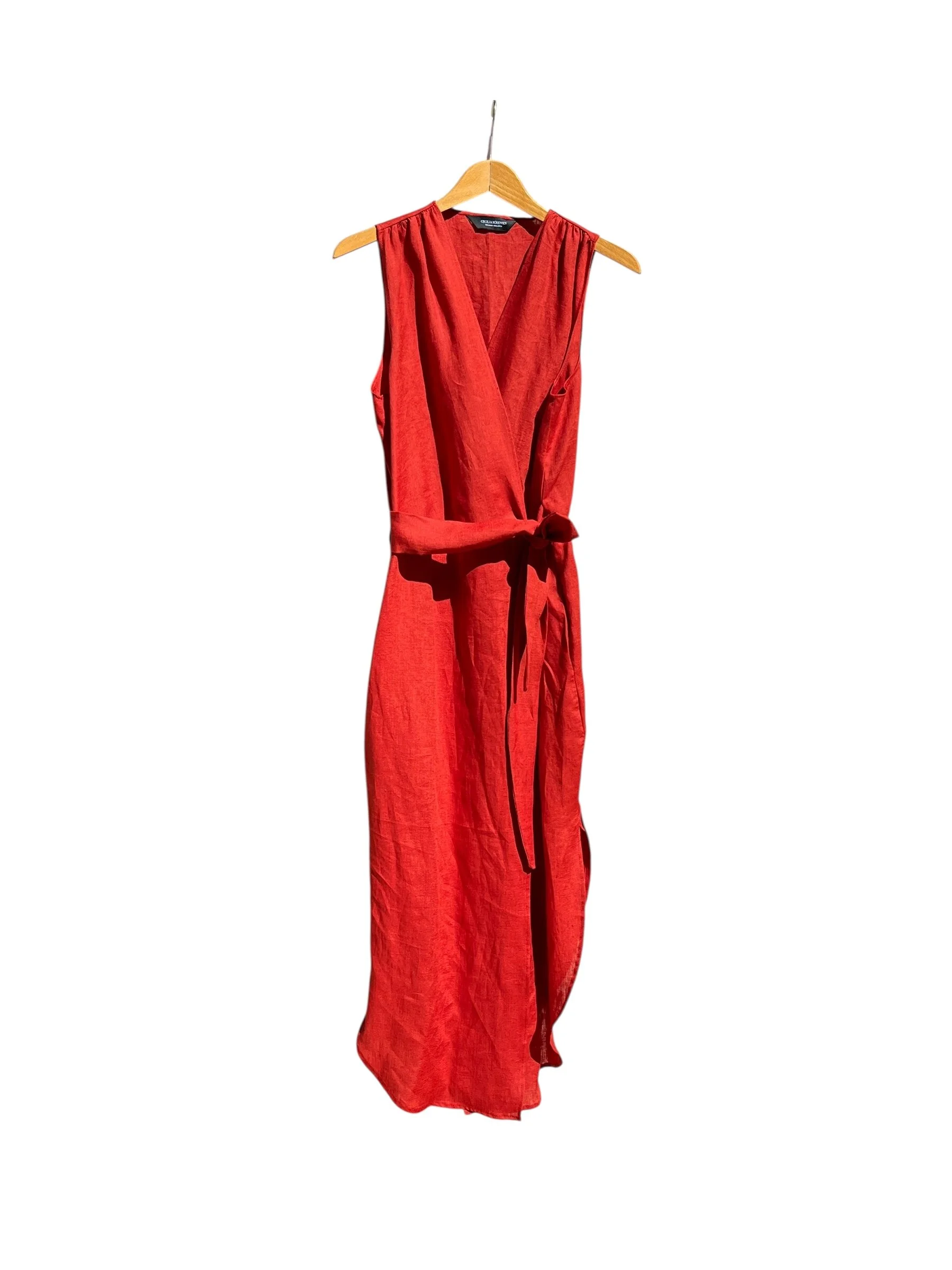 710_wrap_red_1_CECILIA_SORENSEN_gots_certified_organic_linen.jpeg