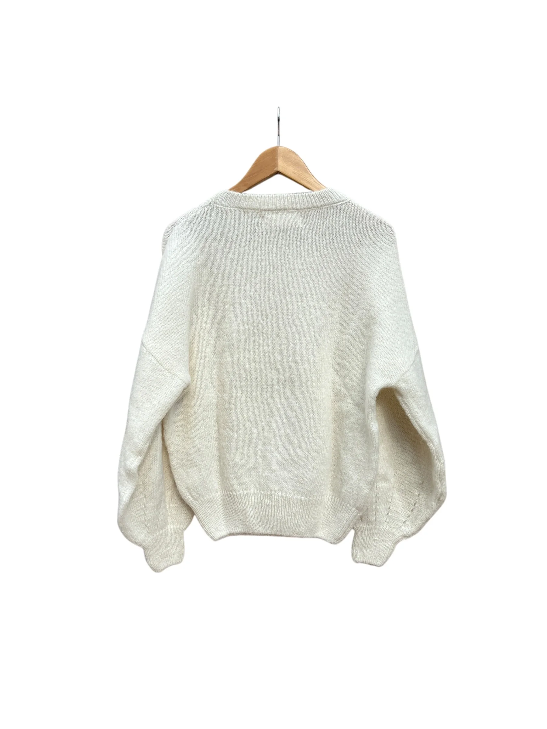 920_white_2_CECILIA_SORENSEN_natural_wool.jpg