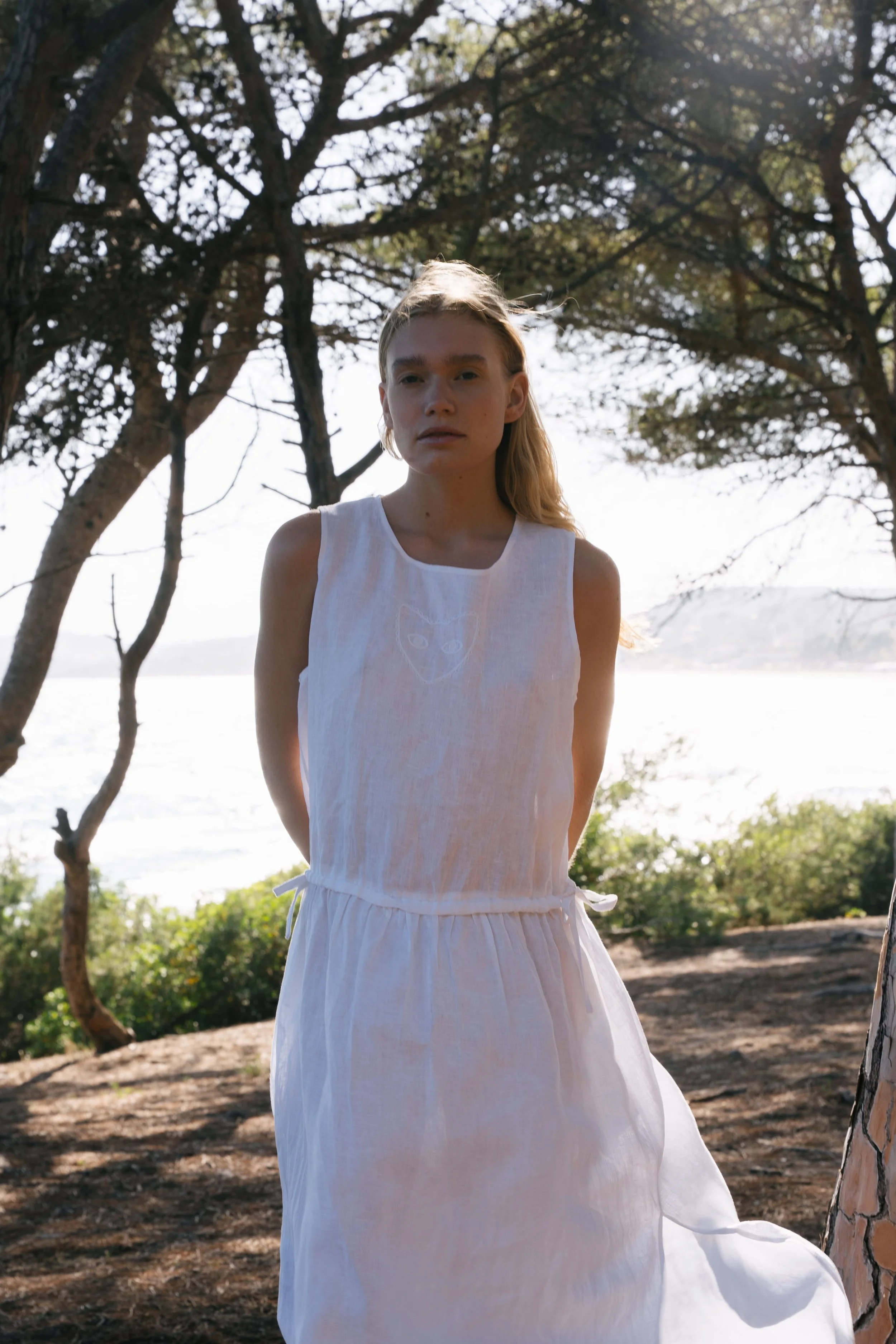 720_2_white_CECILIA_SORENSEN_CORISIA_DRESS_gots_certified_organic_linen_bySavannahAngela.jpg