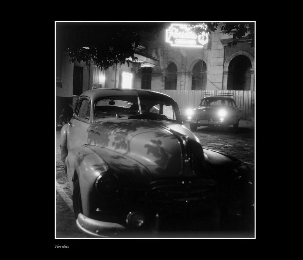Night Havana: Floridita. Hemingway Bar.