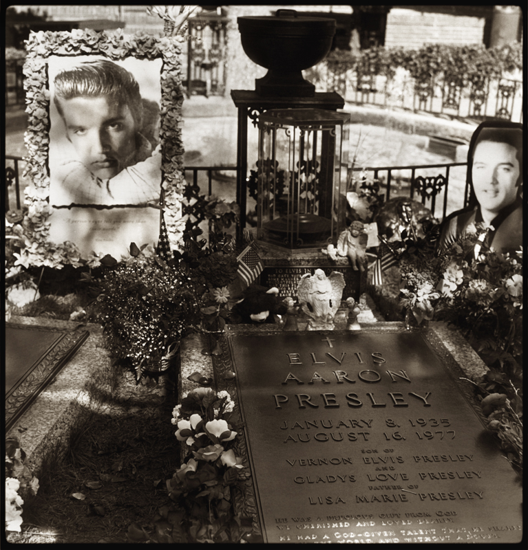 The House on the Hill : Elvis
