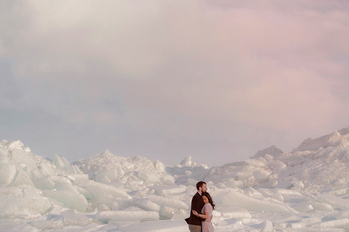 0003-gimli-engagement-photos-winter-blfstudios.jpg