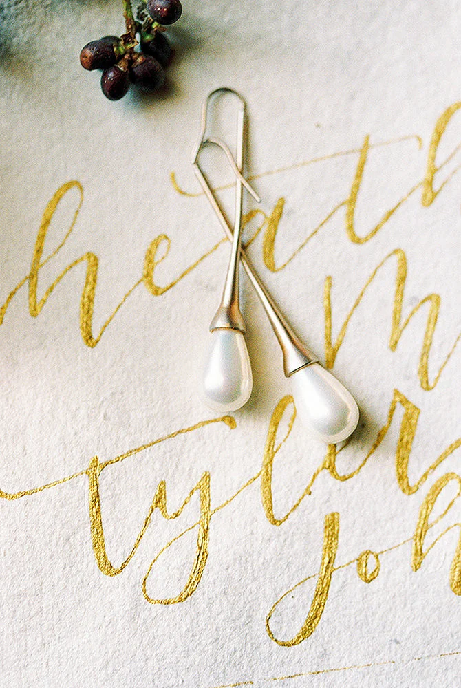 Gold for wedding calligraphy and pearl earings
