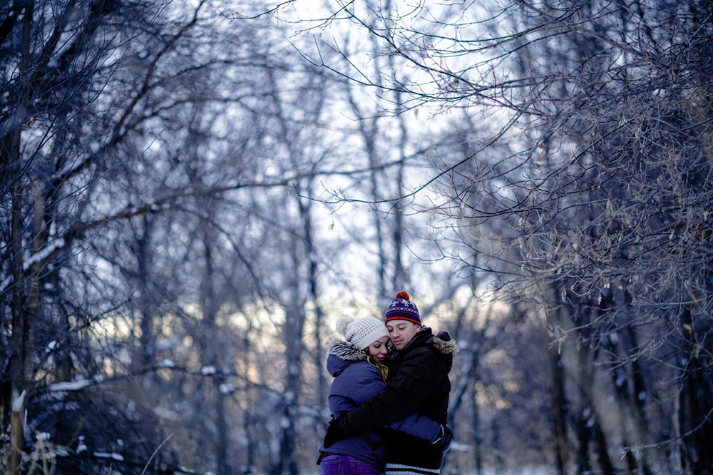 Winnipeg engagement photographer