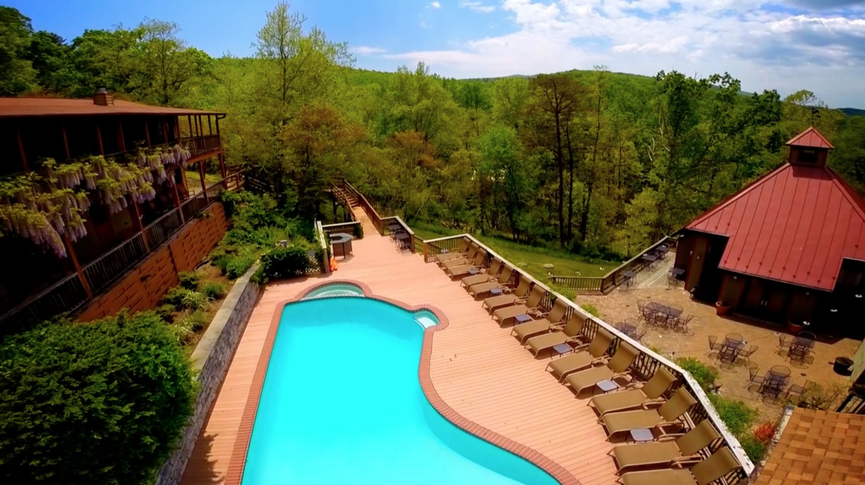 Pool available Seasonally