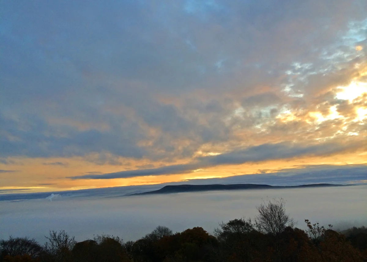 Pen dle Hill above a sea of mist in the Ribble Valley on Thursday had me looking forward to the weekend