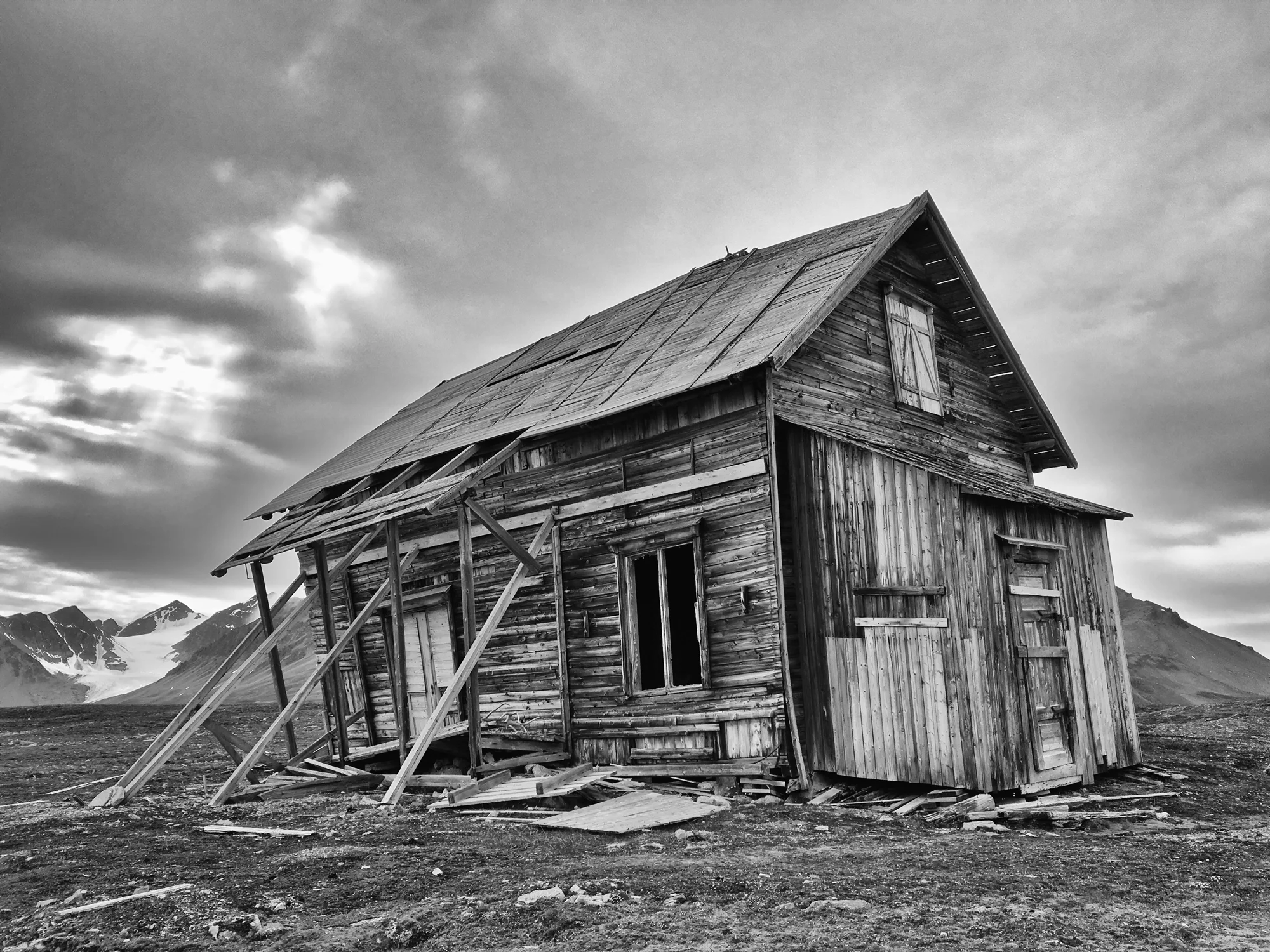 Recherchefjorden hut, Svalbard July 2016