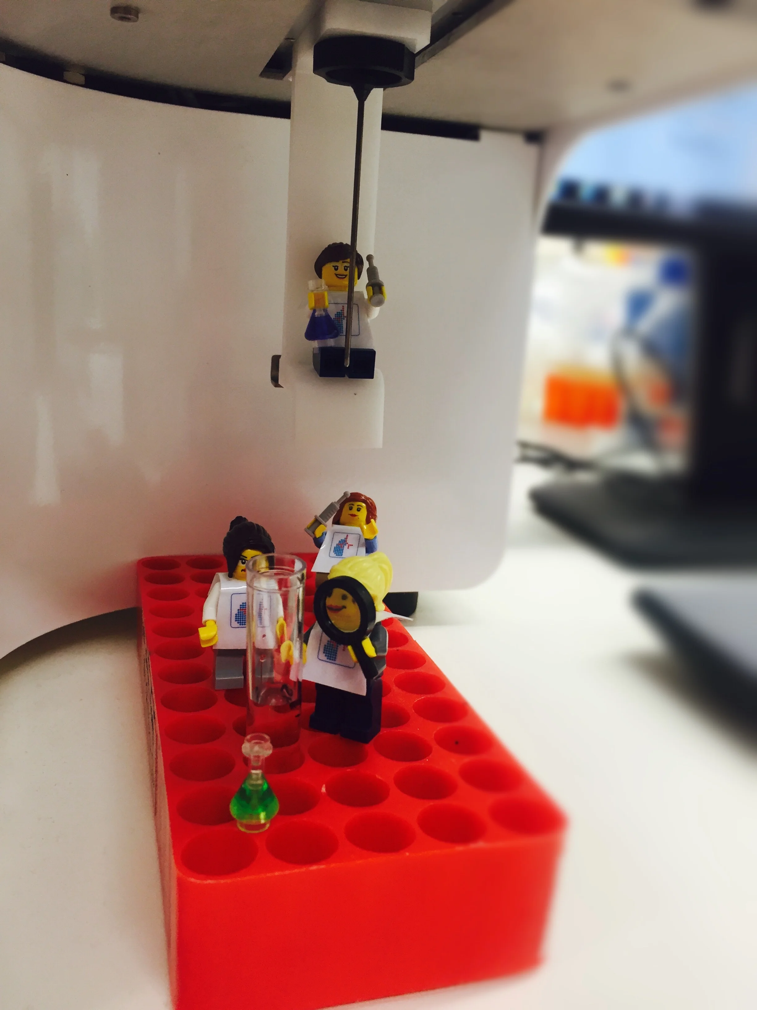 Flow Cytometry 2.jpg