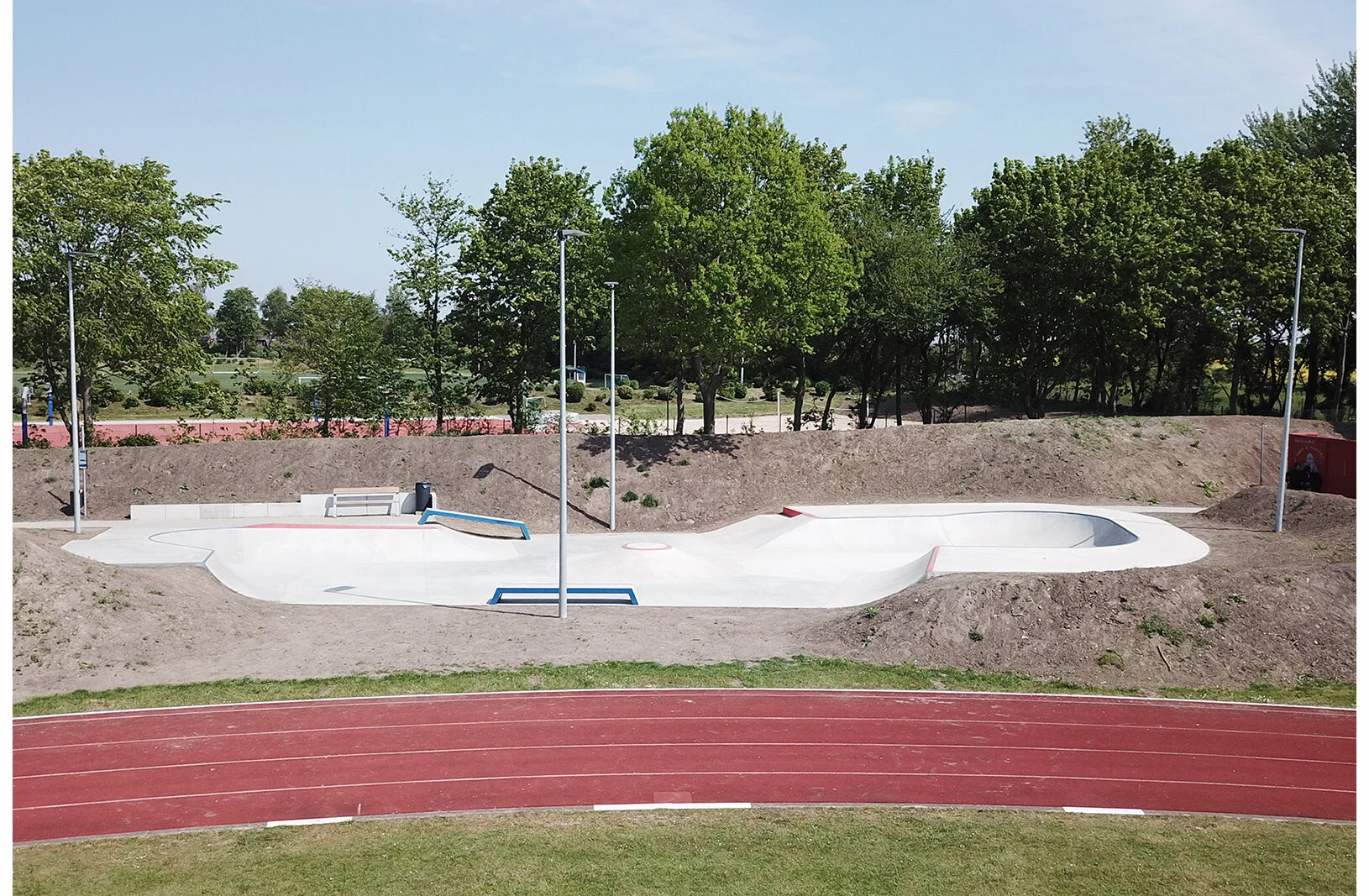 05.jpg