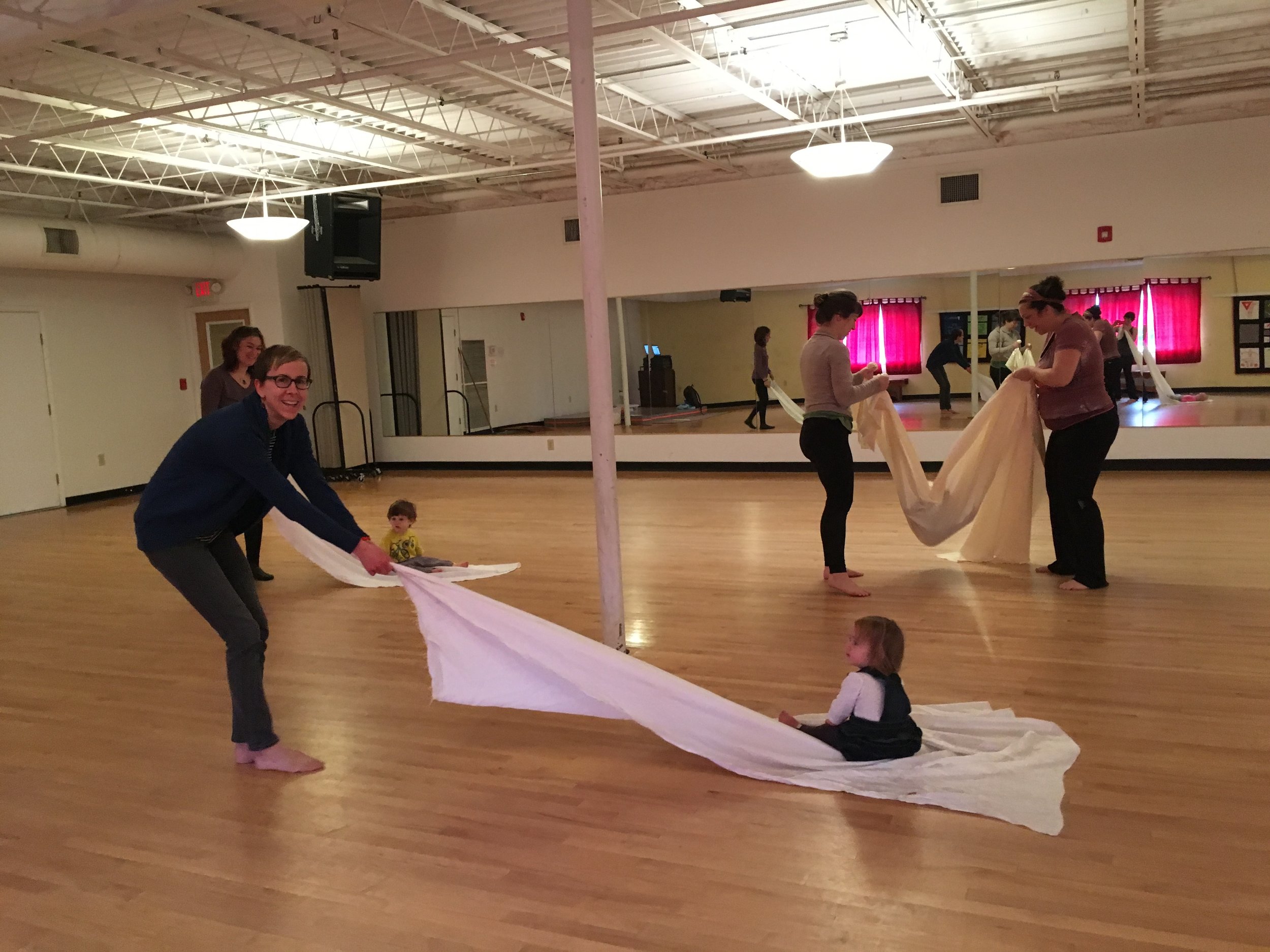 Parent/Tot Creative Movement - Fun with sheets!
