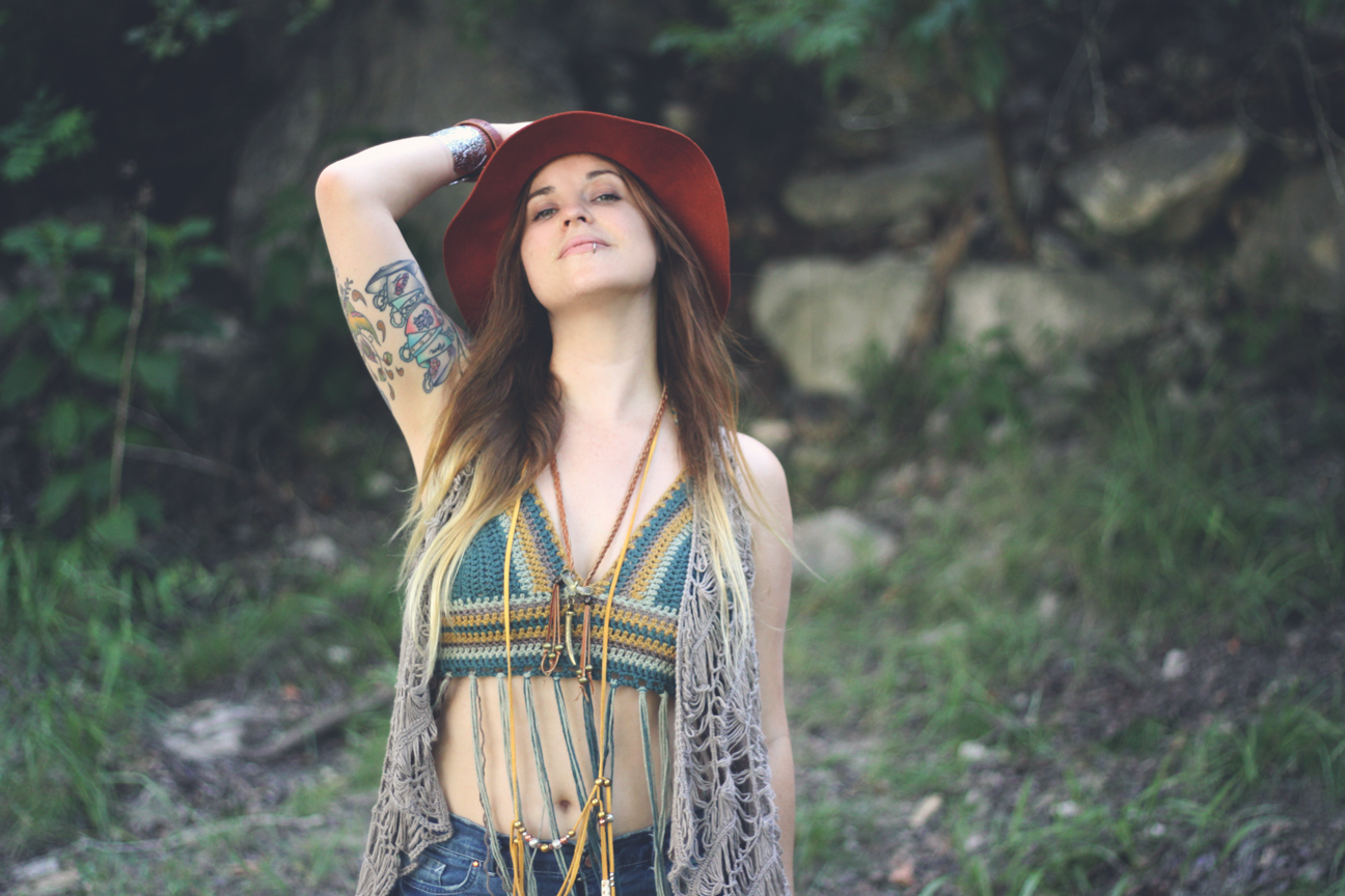 crotchet fringe top.png