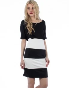   Ριγέ φόρεμα  59,00€   