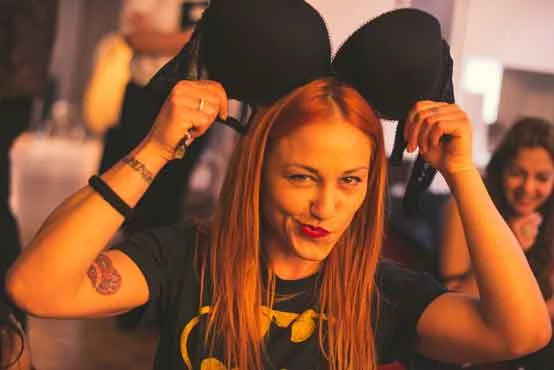 Backstage editorial - Jeffrey Campbell for ΠΕΝΕLΟΠΕ Α.