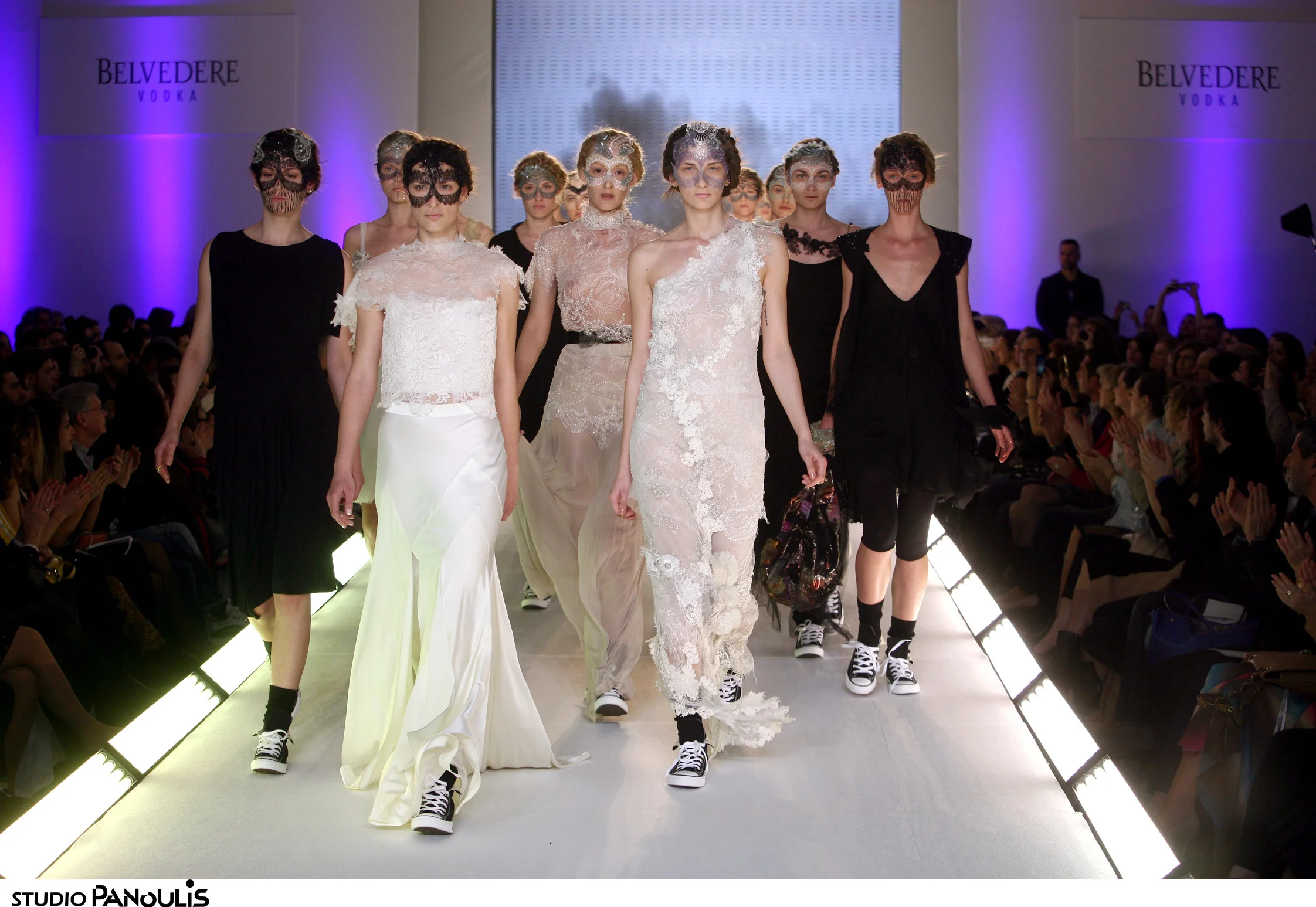 Η Λαμπερή έναρξη για την εβδομάδα μόδας της Αθήνας 15η AXDW!