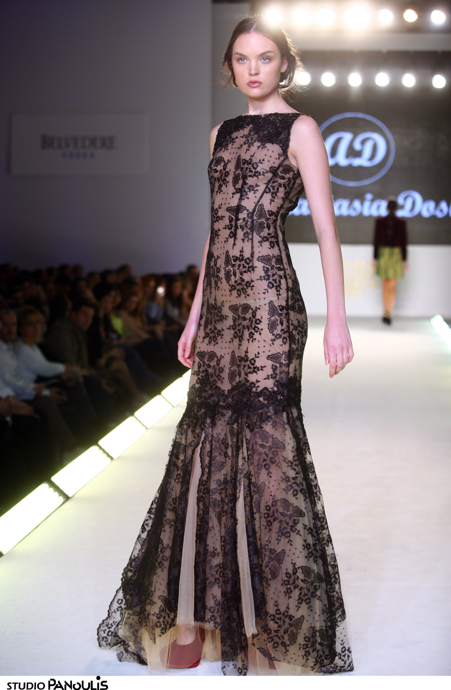 CATWALK/ ANASTASIA DOSI