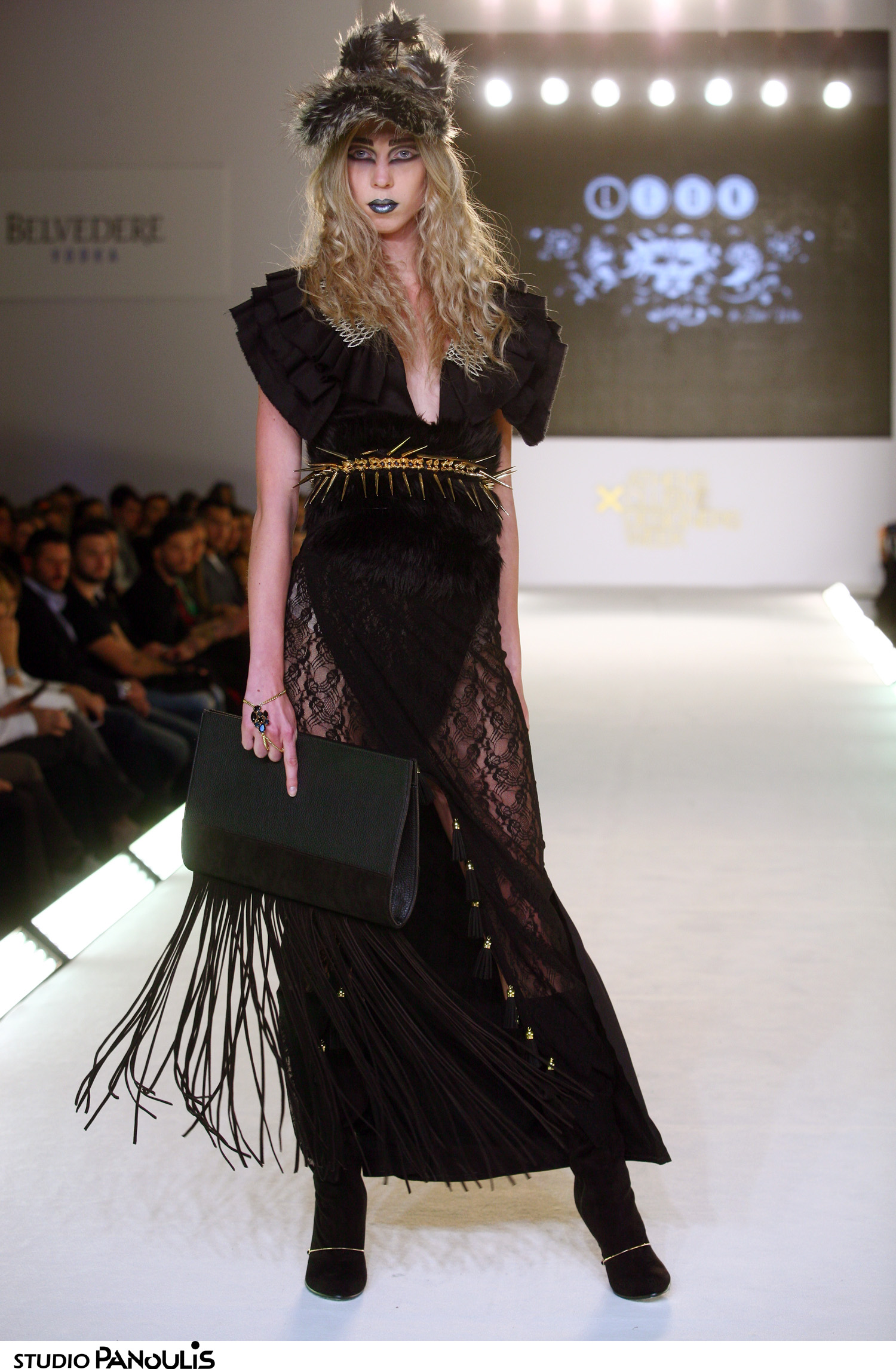 CATWALK/ LEON