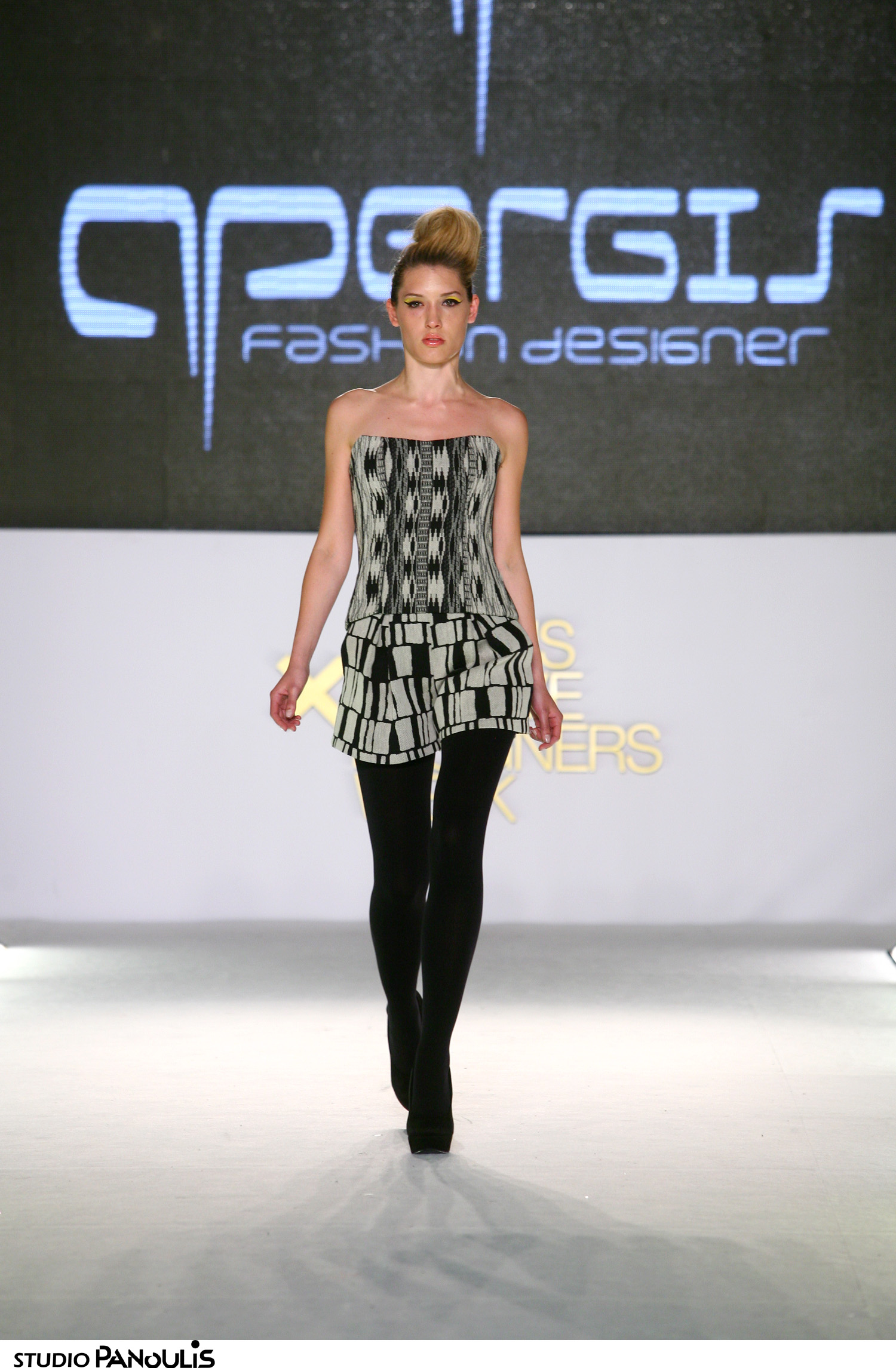  CATWALK/ PANOS APERGIS 