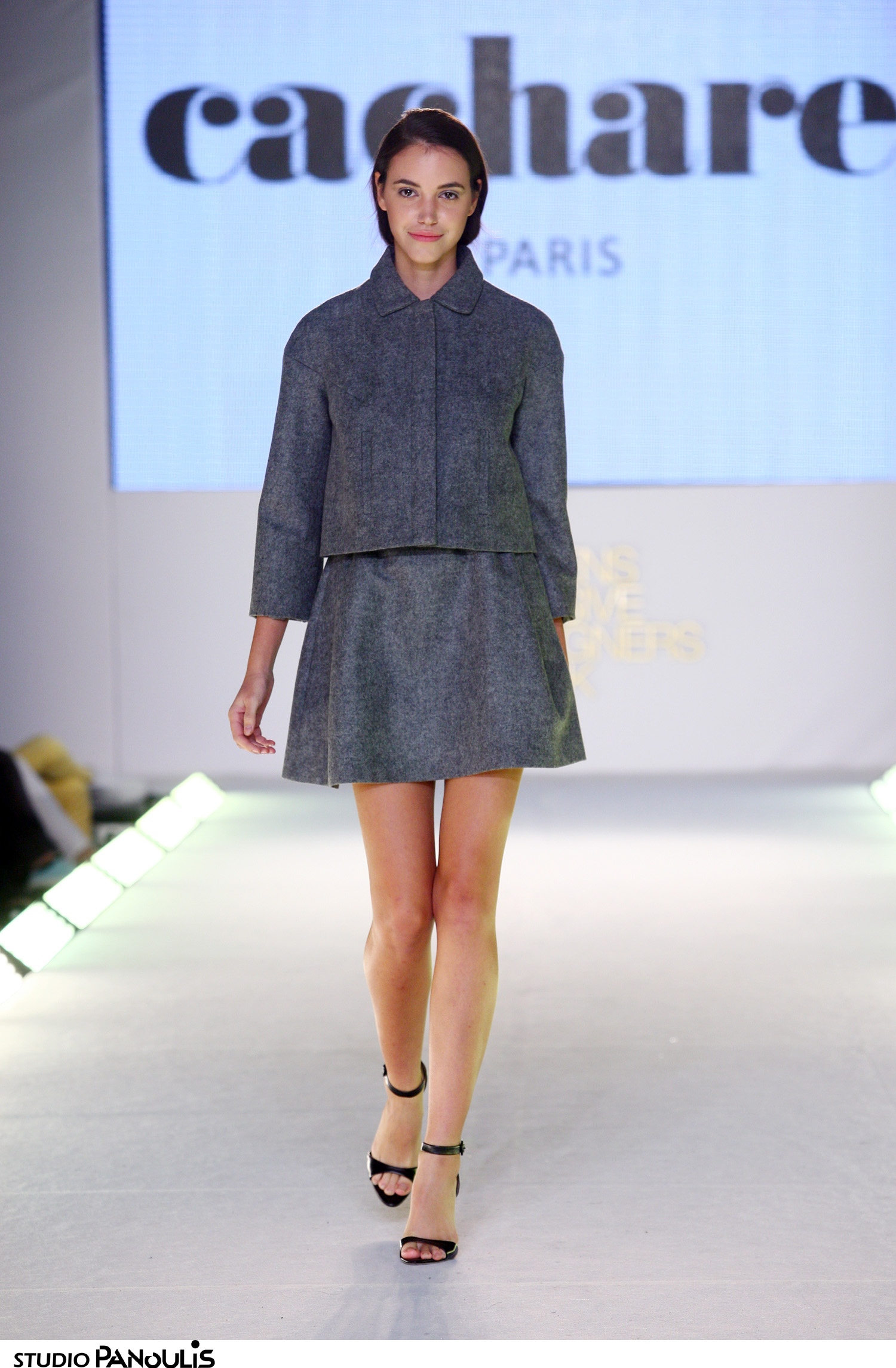  CATWALK/ CACHAREL 