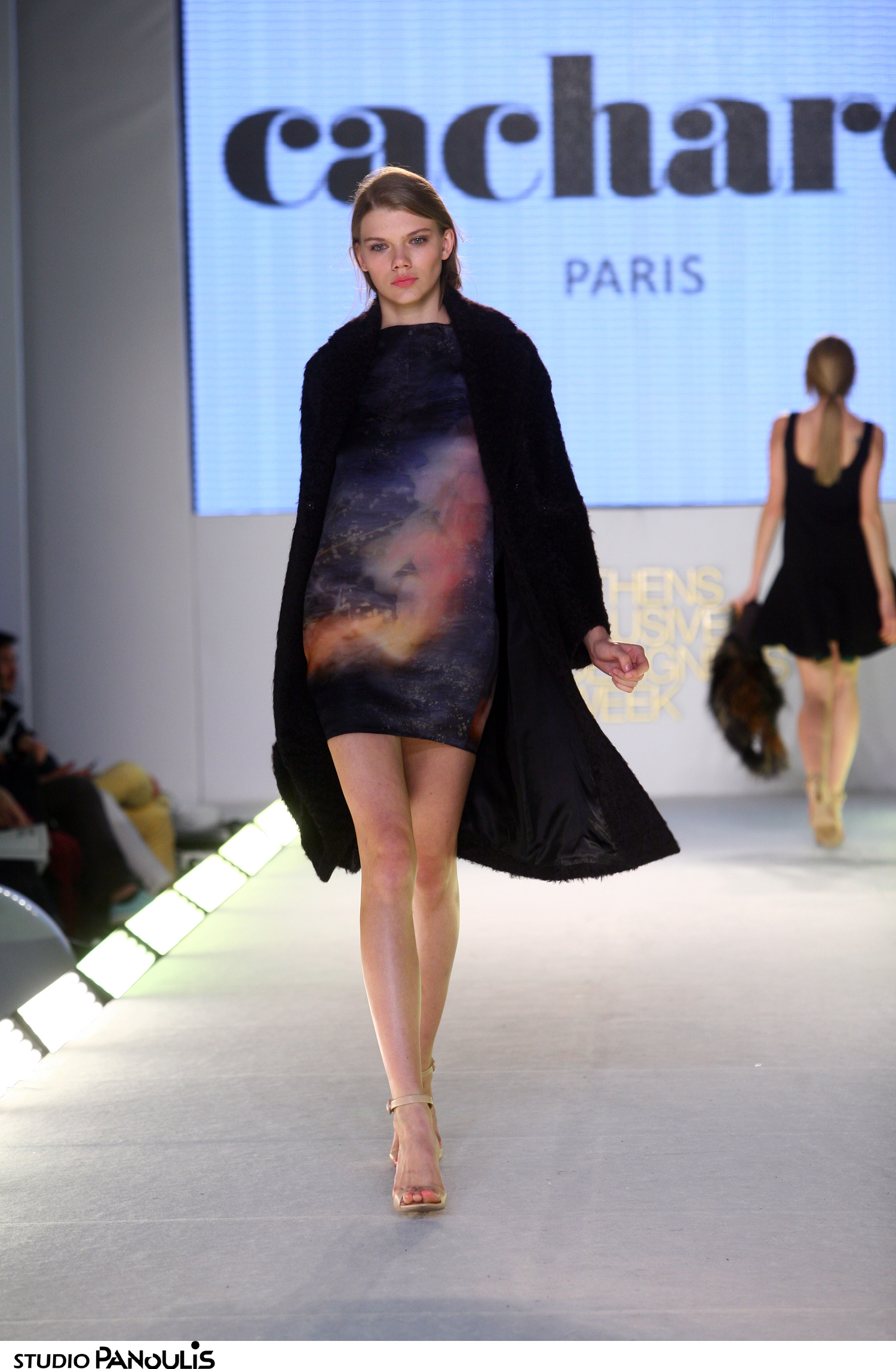  CATWALK/ CACHAREL 